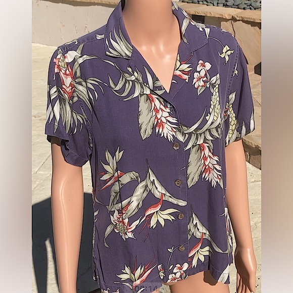 Tommy Bahama Silk Tropical Hawaiian Button Front Shirt - Picture 4 of 16